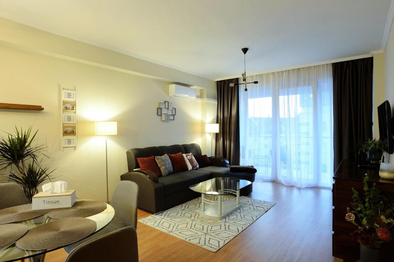 Macropolis Apartments Miskolc Esterno foto