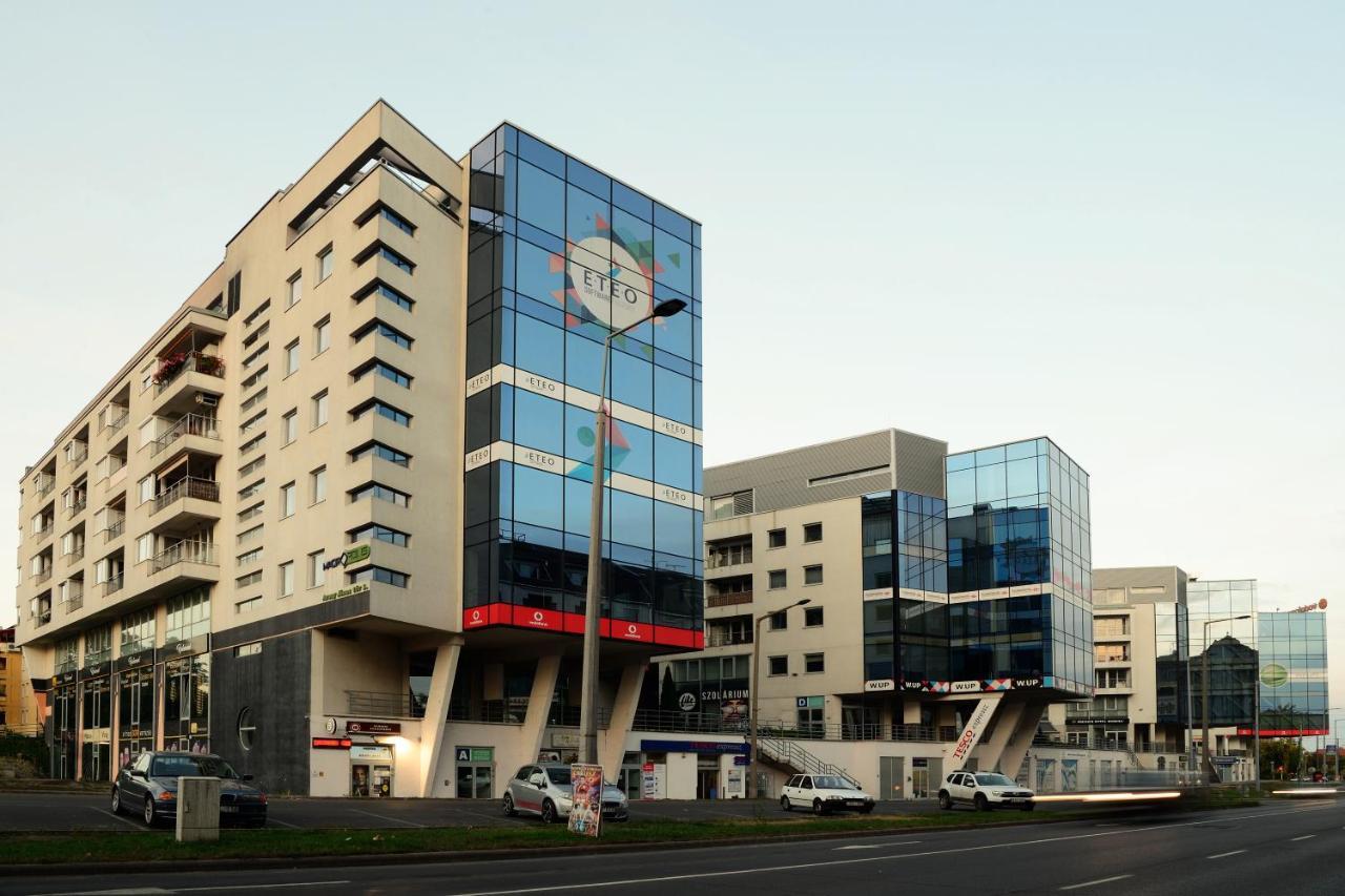 Macropolis Apartments Miskolc Esterno foto